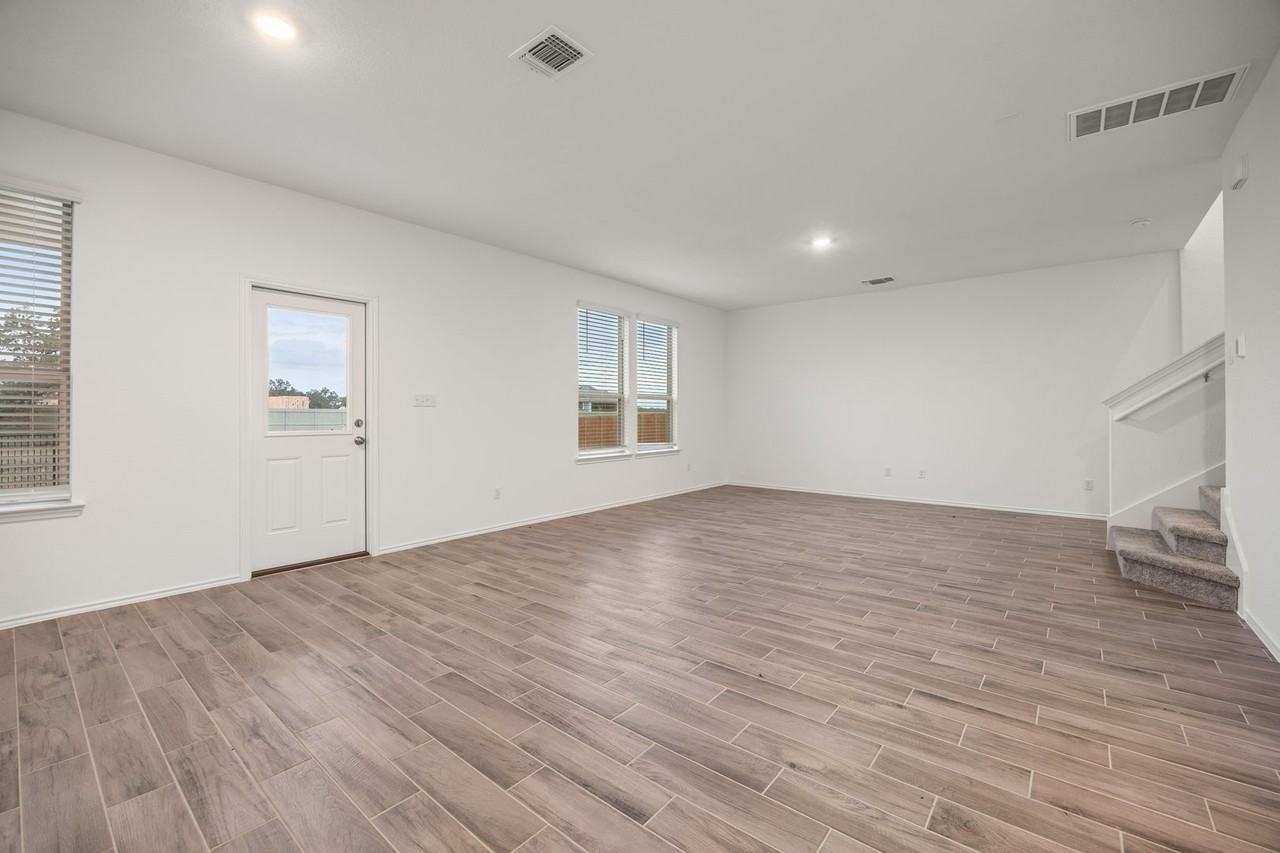 249 Redonda Dr - Photo 7 of 17