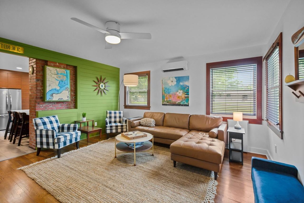 226 E Water St - Photo 5 of 32