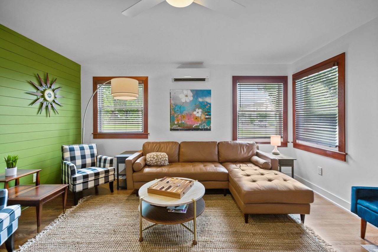 226 E Water St - Photo 6 of 32