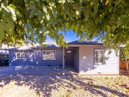 featured image of 3120 Laurel St