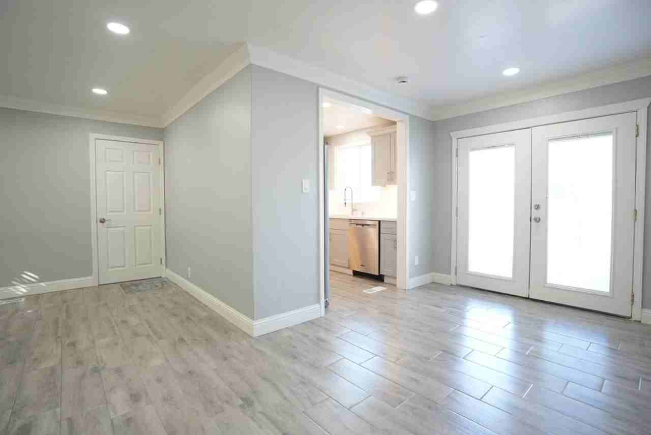 3120 Laurel St - Photo 6 of 27