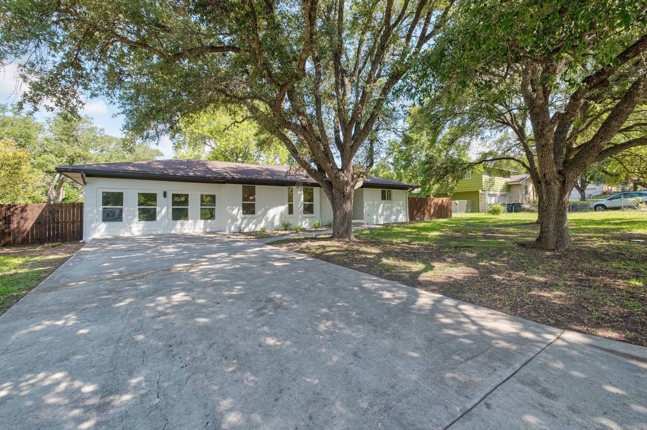 604 Franklin Dr - Photo 3 of 34