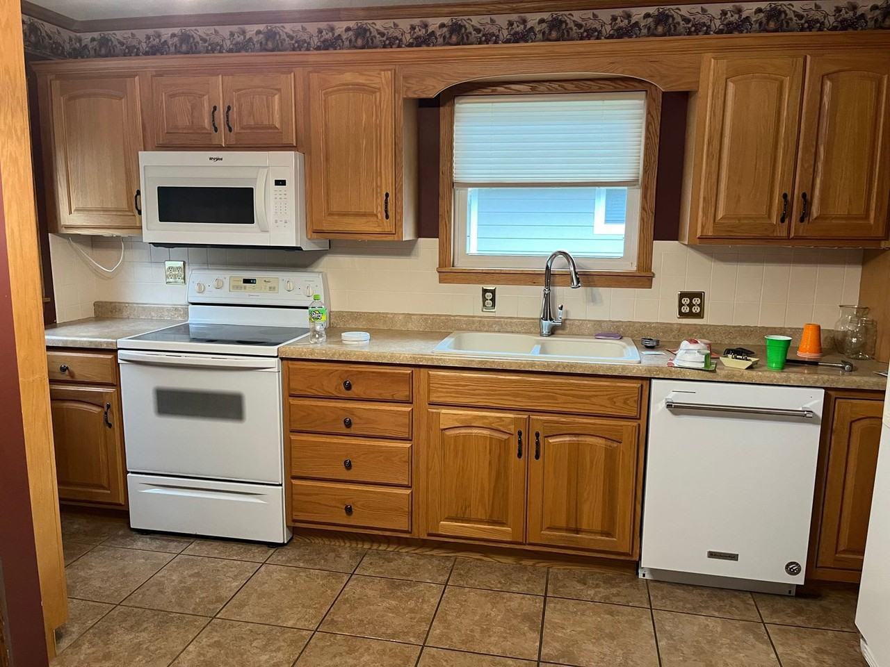 1506 N Saint Joseph Ave - Photo 2 of 15