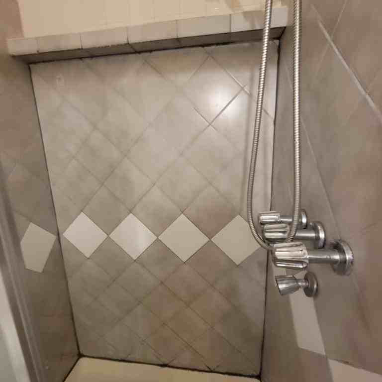 6 Eastman Ter - Photo 5 of 10