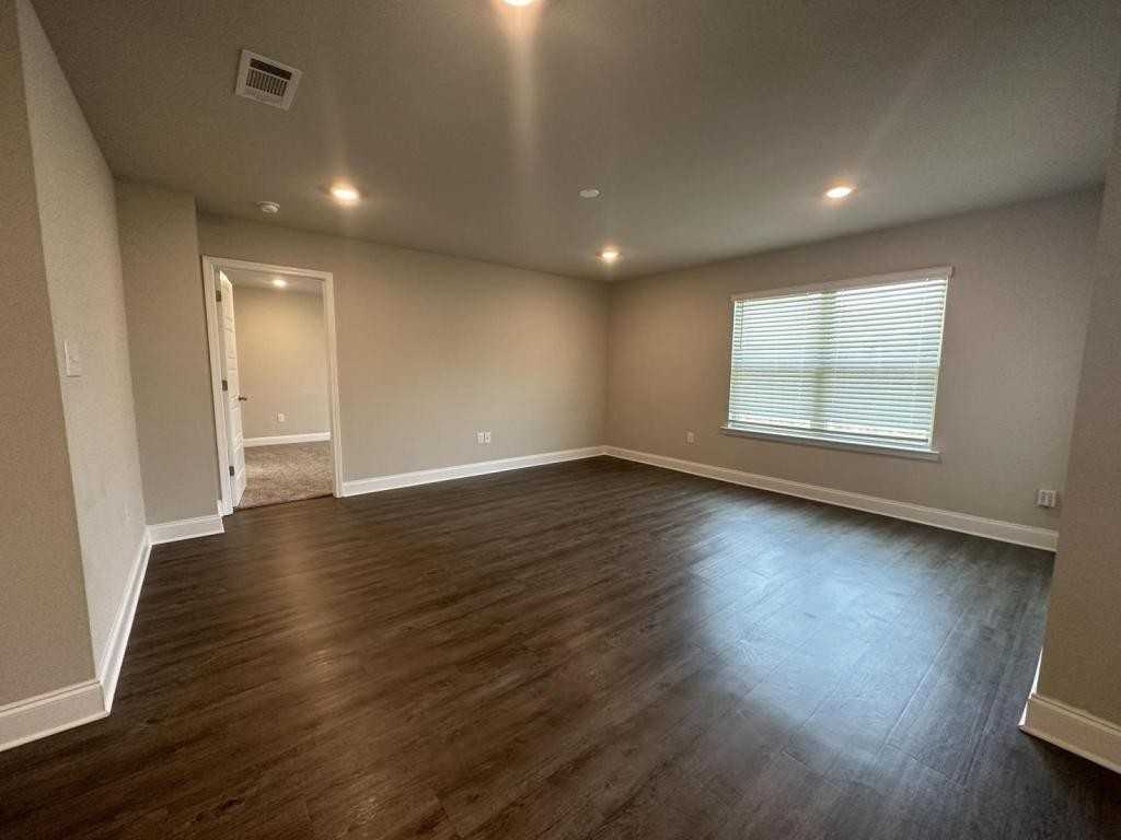 18406 Elkwood Dr - Photo 2 of 21