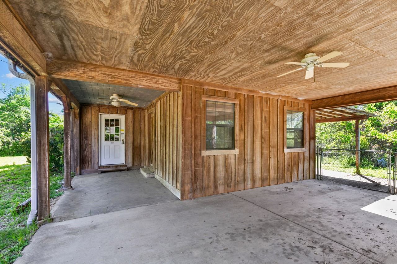 440 Culkin Rd - Photo 2 of 26