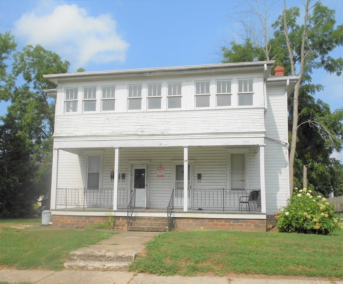 19 Hudson Ave - Photo 3 of 7