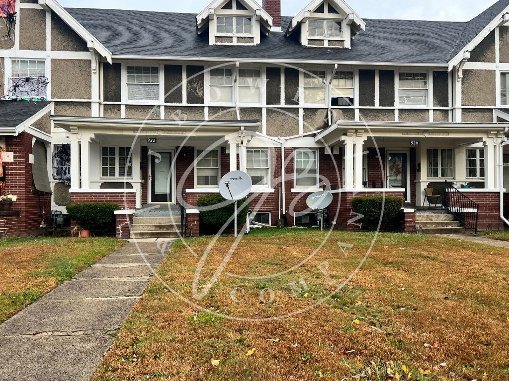 922 Lincoln Ave - Photo 2 of 4