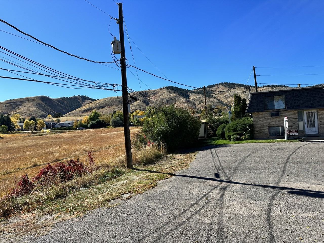 18236 W 3rd Ave Apt 4 - Photo 4 of 33