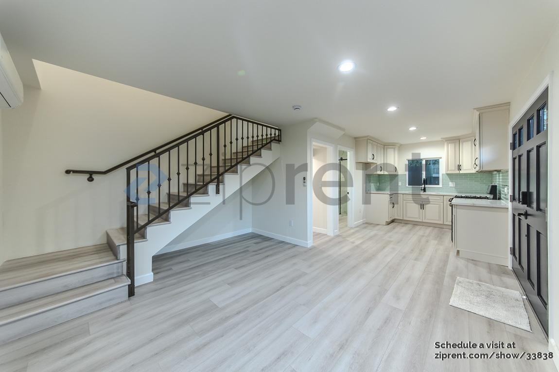 210 1/2 Amabel St - Photo 2 of 17