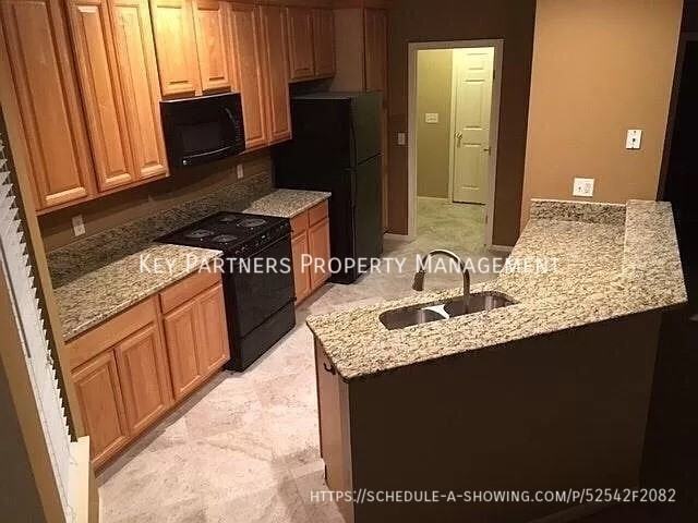 9230 Boehm Dr - Photo 3 of 13