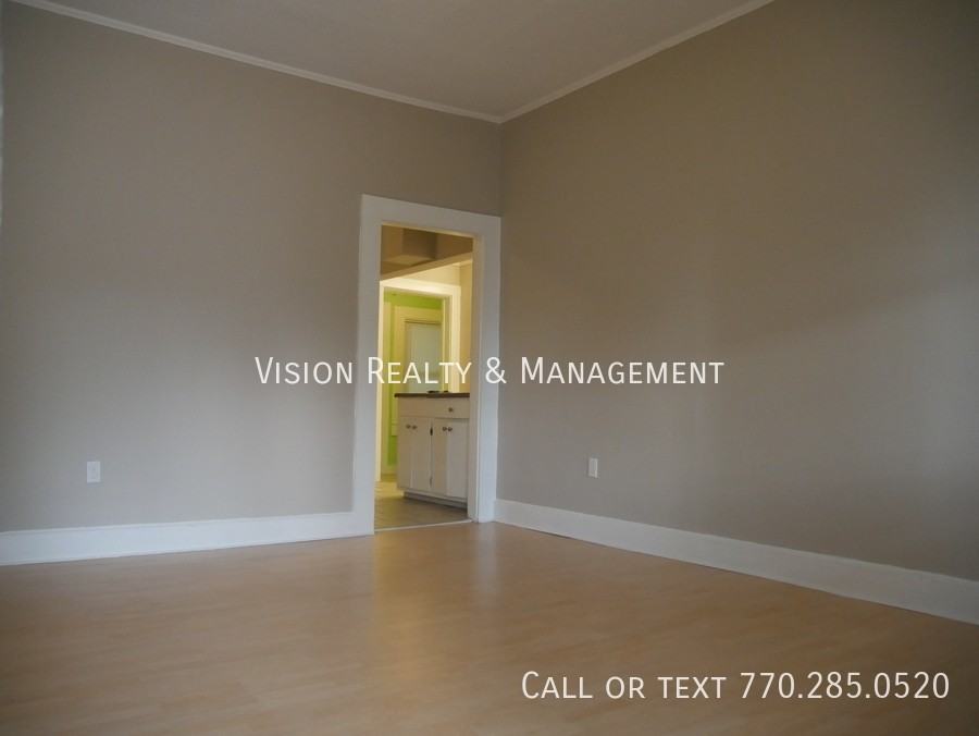 214 Hamilton Avenue #D - Photo 3 of 21