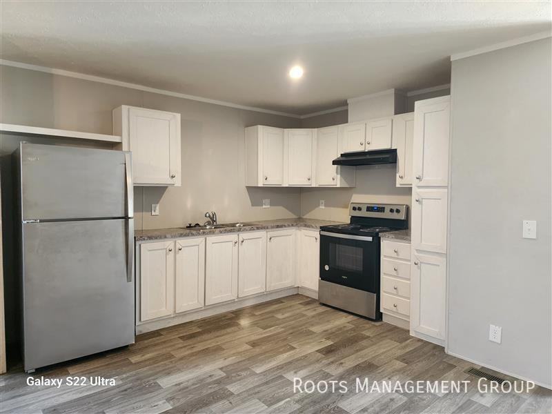 207 Robin Dr #207 - Photo 2 of 9