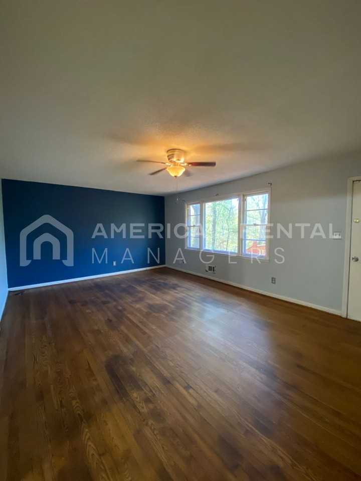 4644 Silver Lake Rd - Photo 3 of 23