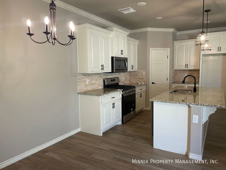 5305 Kilyn Ct - Photo 2 of 14