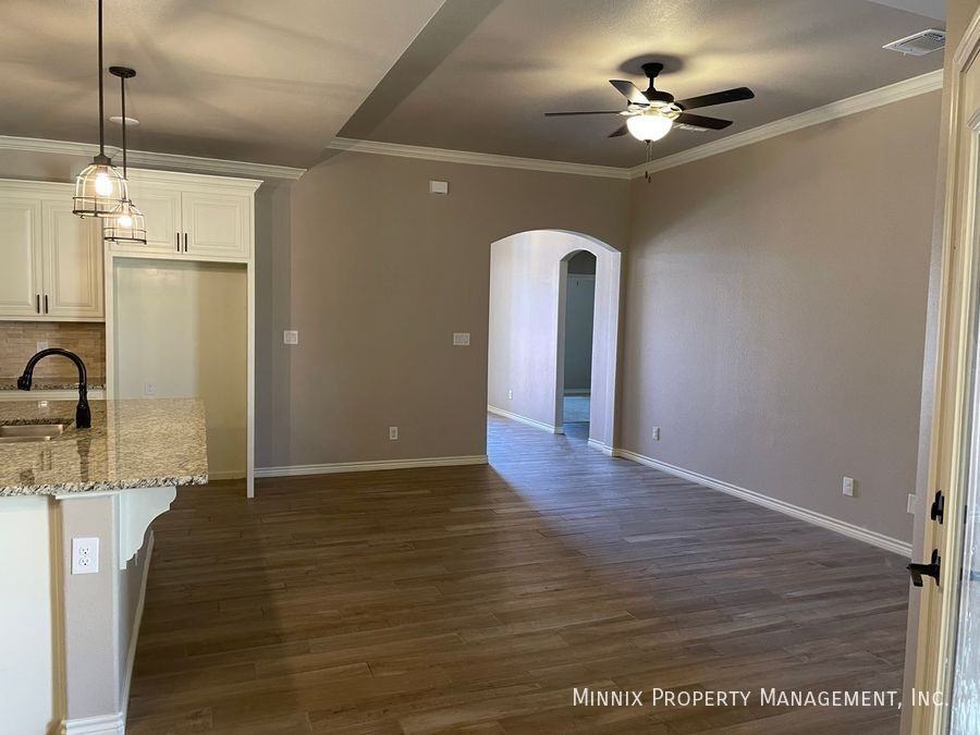 5305 Kilyn Ct - Photo 7 of 14