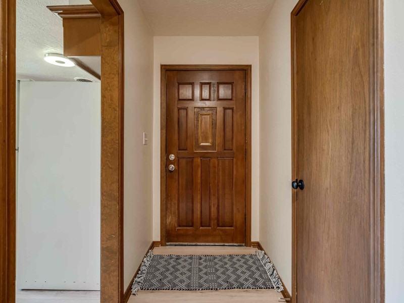 1618 Southern Heights Ave - Photo 2 of 14