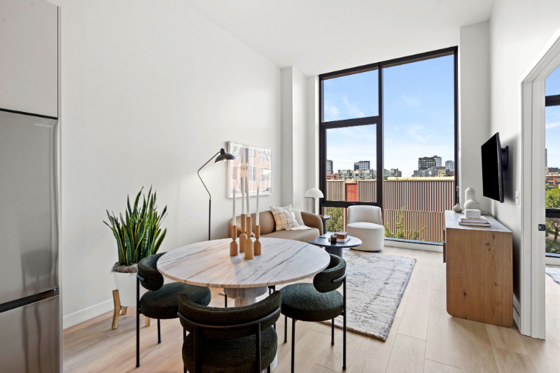 1120 West Van Buren Street #1602 - Photo 3 of 17