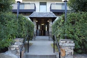 featured image of 1653 2nd Ave