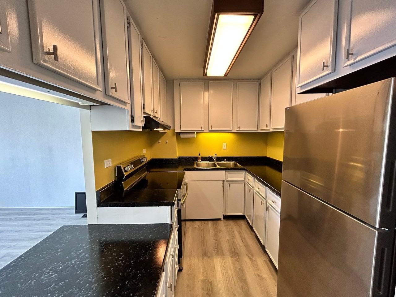 1114 Wilder Ave #601 - Photo 2 of 16