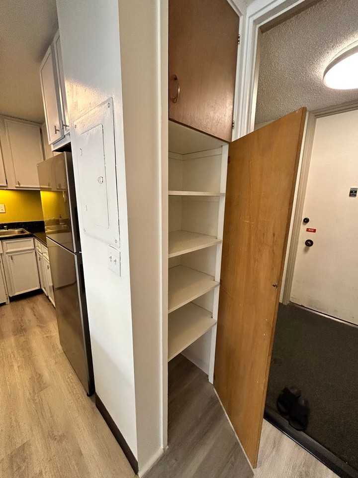 1114 Wilder Ave #601 - Photo 4 of 16