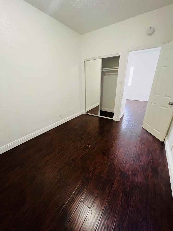 1568 - Photo 3 of 21