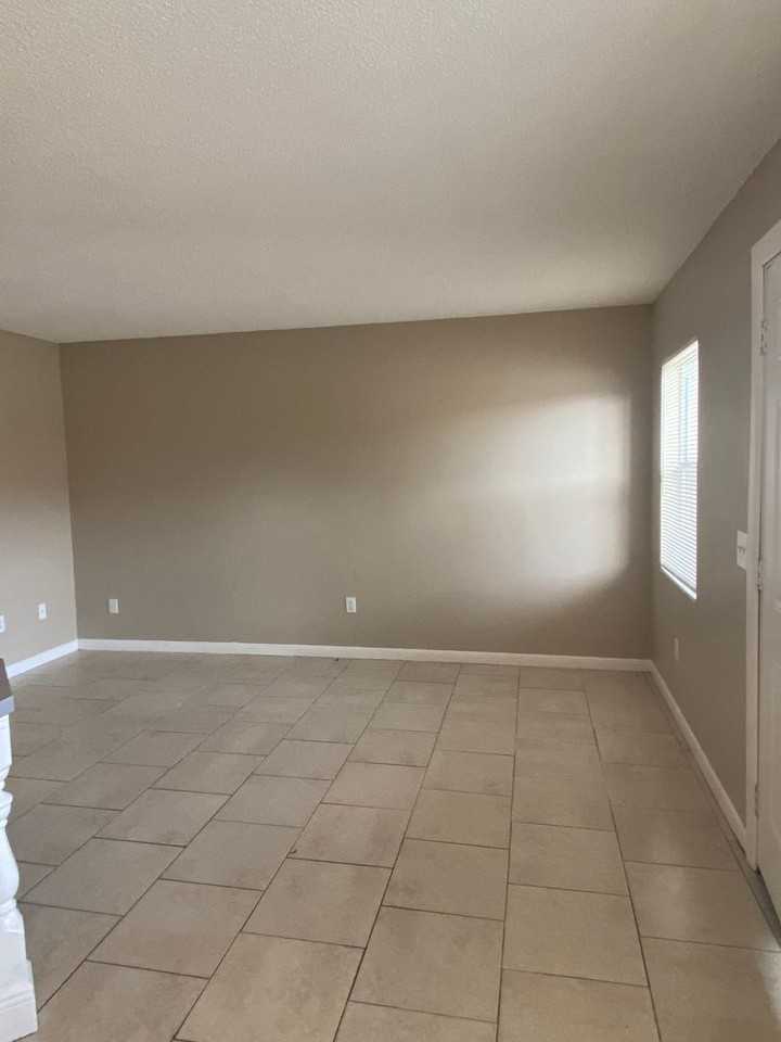 3028 Robert Ave - Photo 5 of 16