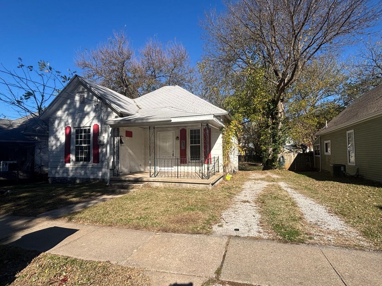 921 West Harrison Street