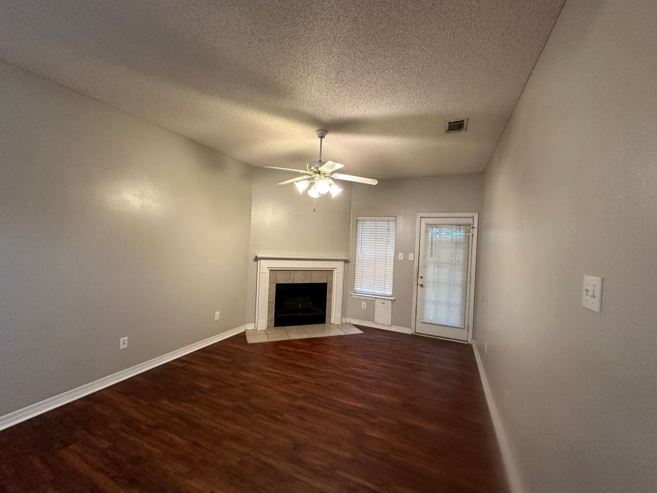 740 Willow Bridge Dr W - Photo 2 of 8