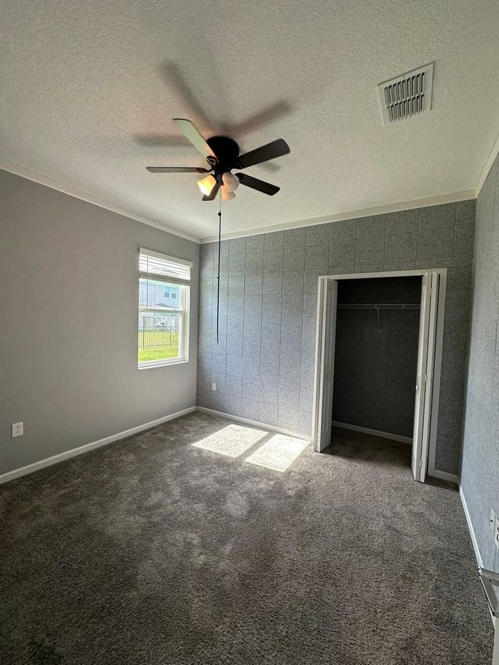 5306 Amersham Ln #B - Photo 7 of 11