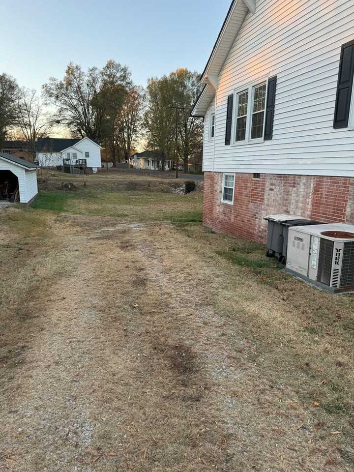 623 N Walnut St - Photo 3 of 25