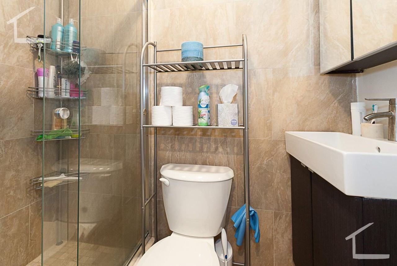 1195 Beacon St - Photo 5 of 10