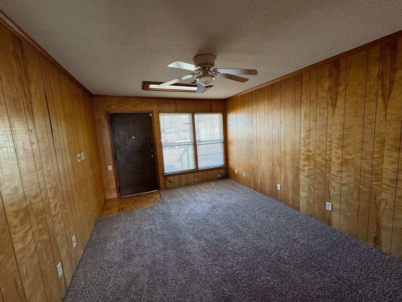 2908 Sw 50th St - Photo 2 of 8