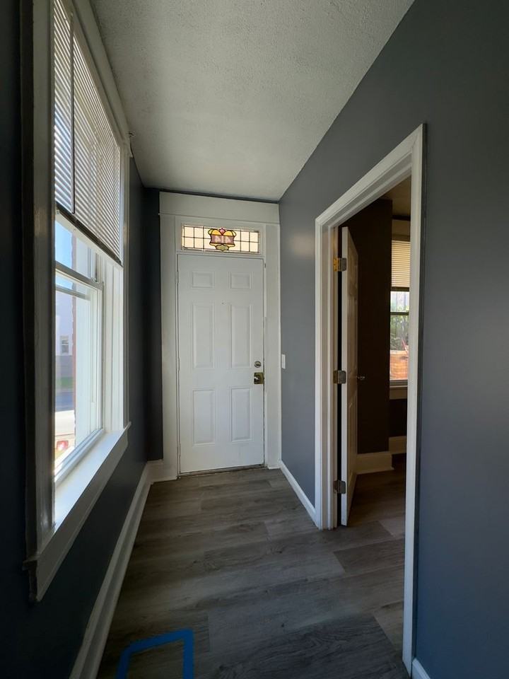 414 East Cold Spring Lane - Photo 2 of 26