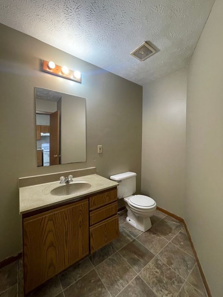 N 29th Street Apartment Homes - Photo 5 of 14