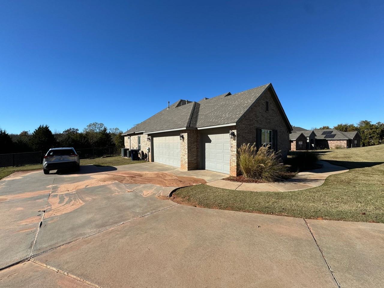 5709 Asheville Way - Photo 3 of 31