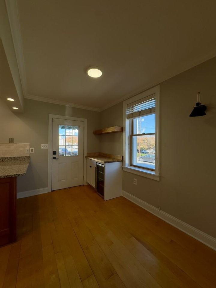 1300 Haubert St - Photo 6 of 18