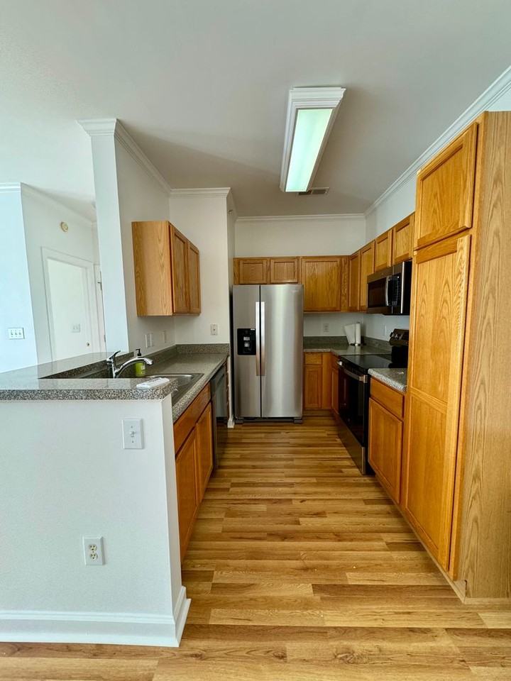 701 Copperline Dr - Photo 2 of 8