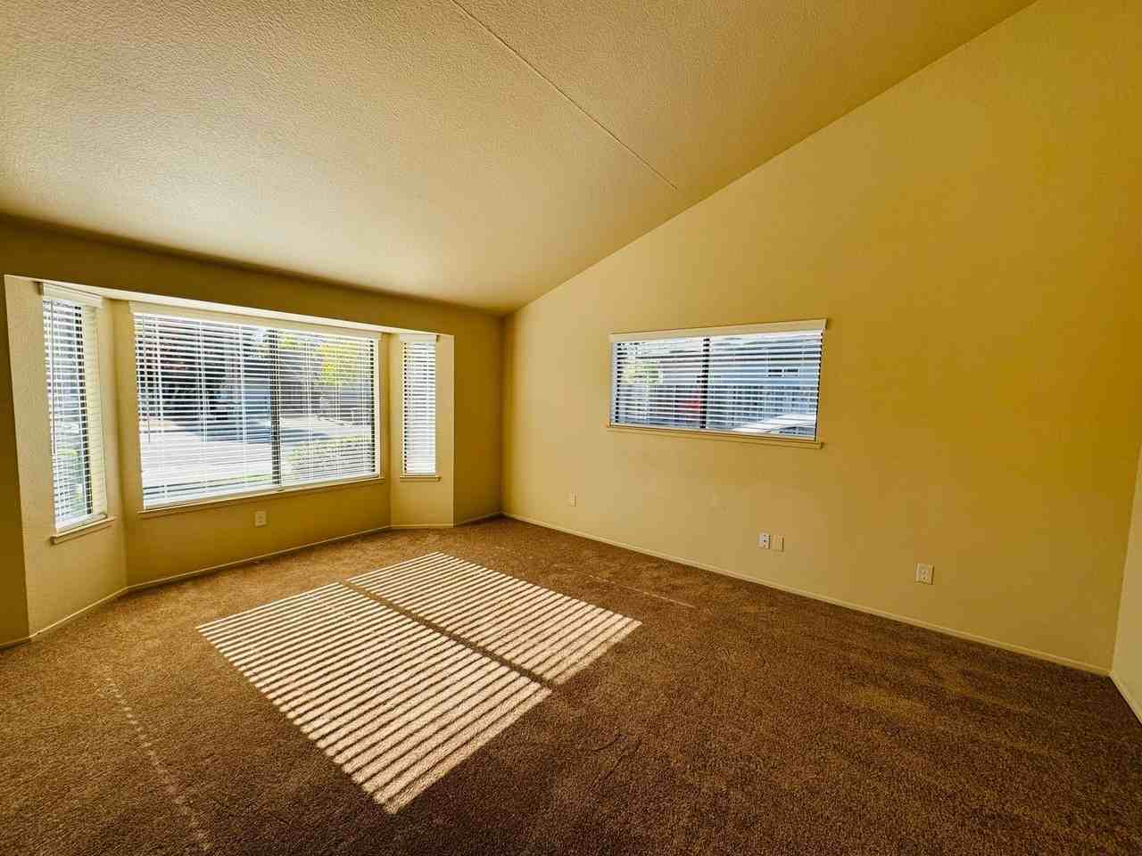 125 E Edmundson Ave #A - Photo 2 of 12