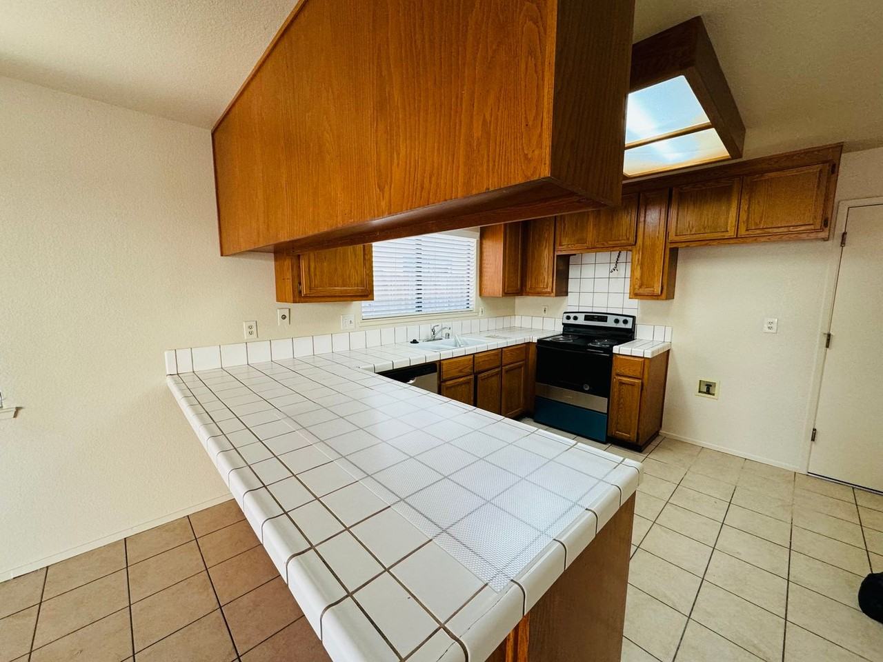 125 E Edmundson Ave #A - Photo 4 of 12