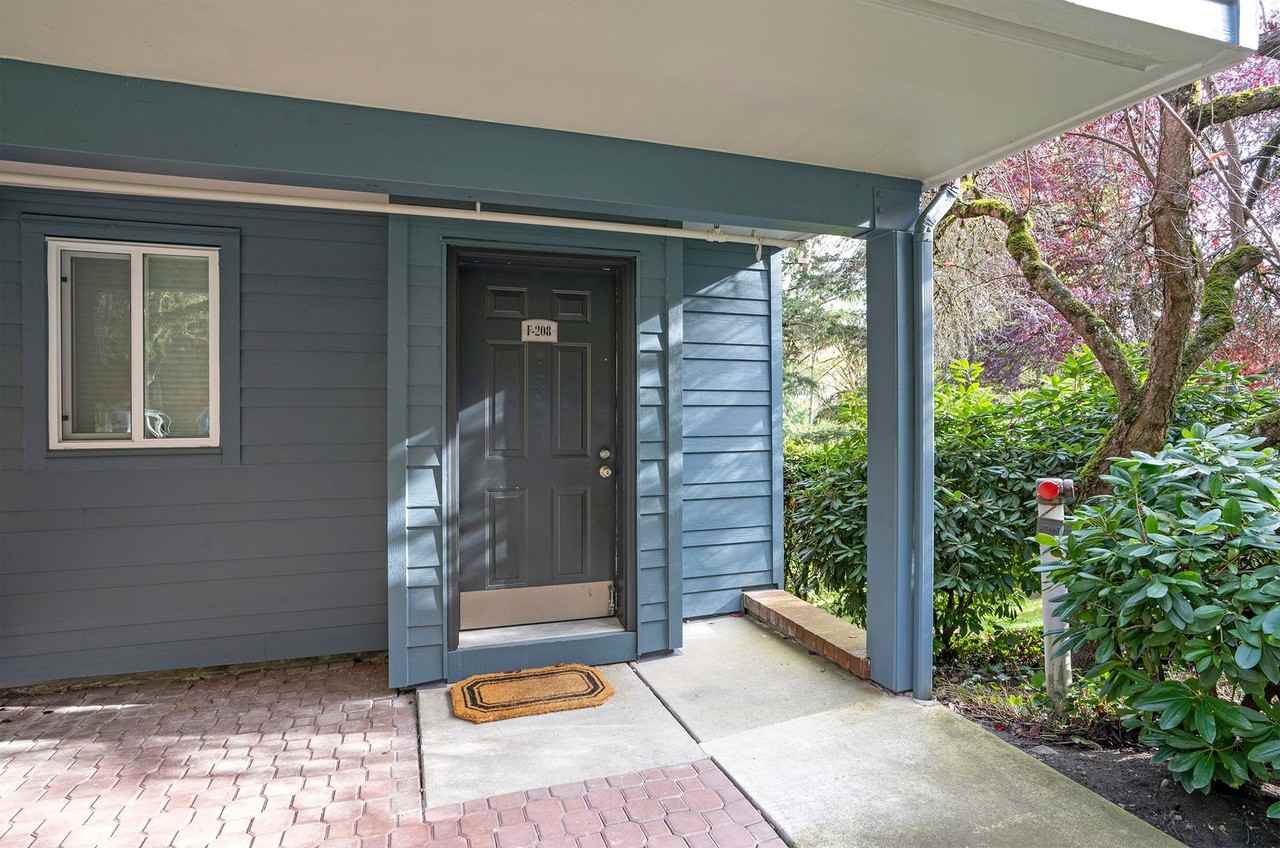 16019 Waynita Way Ne - Photo 4 of 31