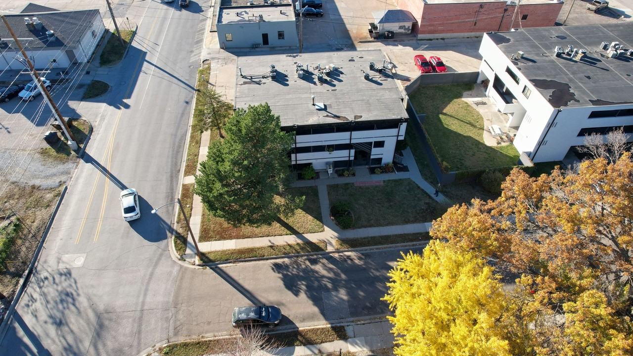 1109 N 28th - Photo 3 of 17