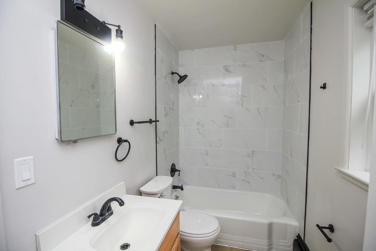 Uptown Flats - Photo 4 of 12