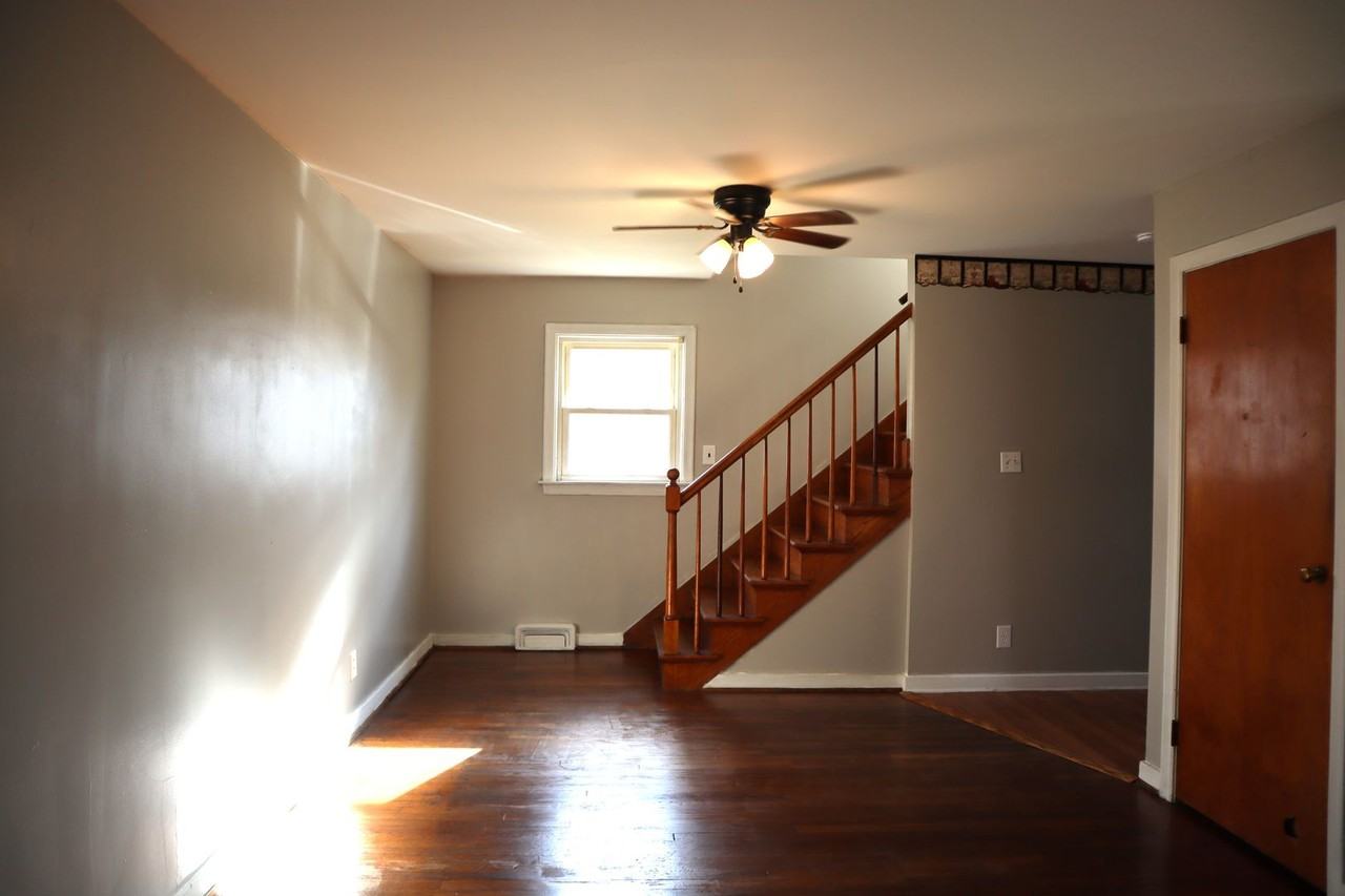 439 Nixon Ave - Photo 5 of 11