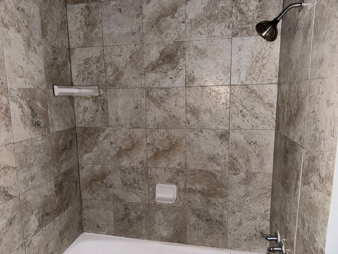 3216 Sw 18th St - Photo 2 of 10