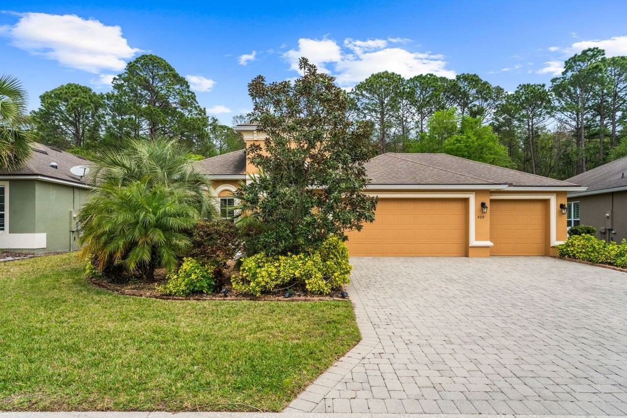 409 Los Caminos St - Photo 2 of 45