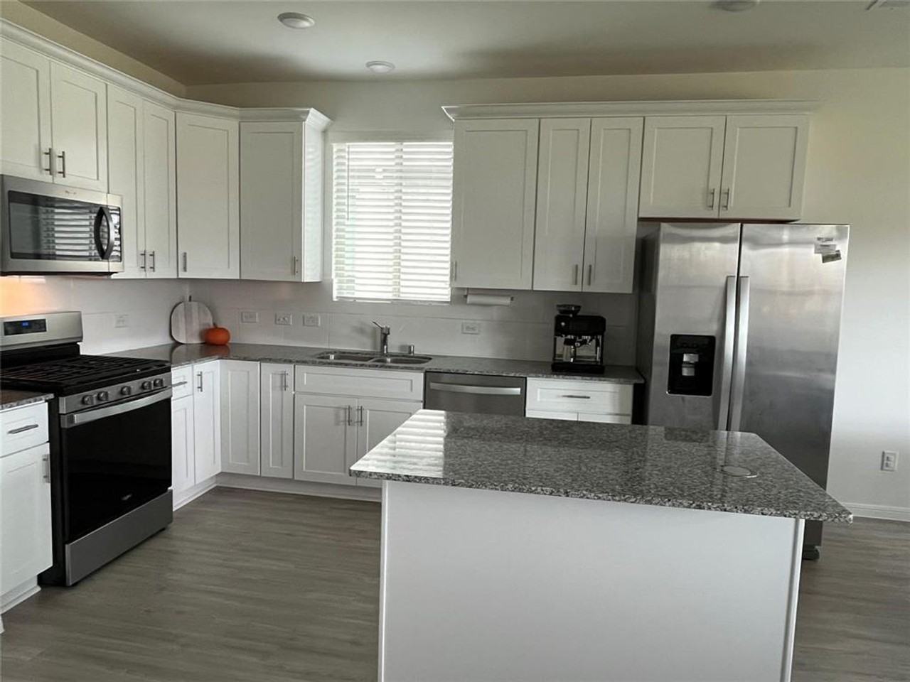 339 Paso Fino Dr - Photo 2 of 20