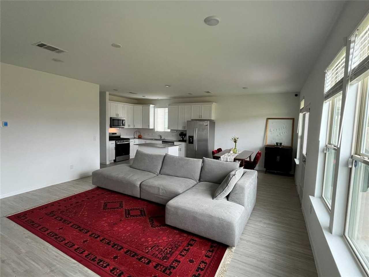 339 Paso Fino Dr - Photo 3 of 20