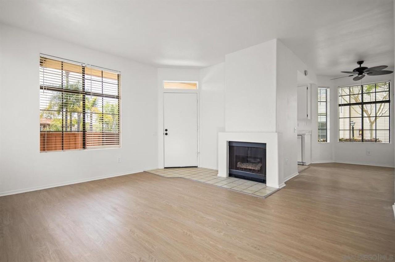 4055 Carmel View Rd - Photo 2 of 20