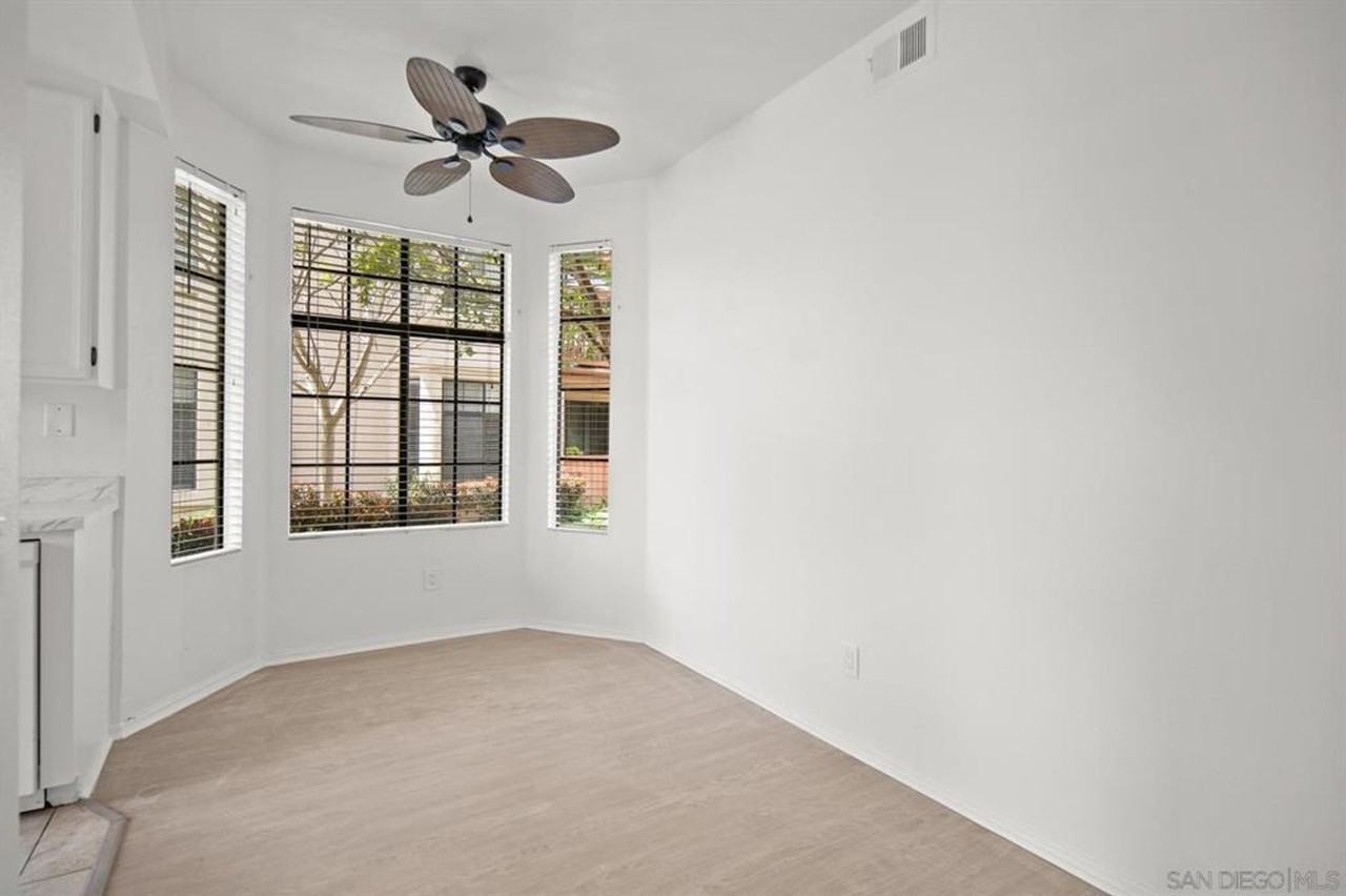 4055 Carmel View Rd - Photo 7 of 20